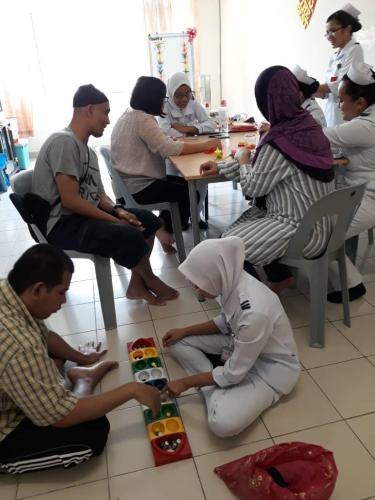 Playing-games-with-patient-